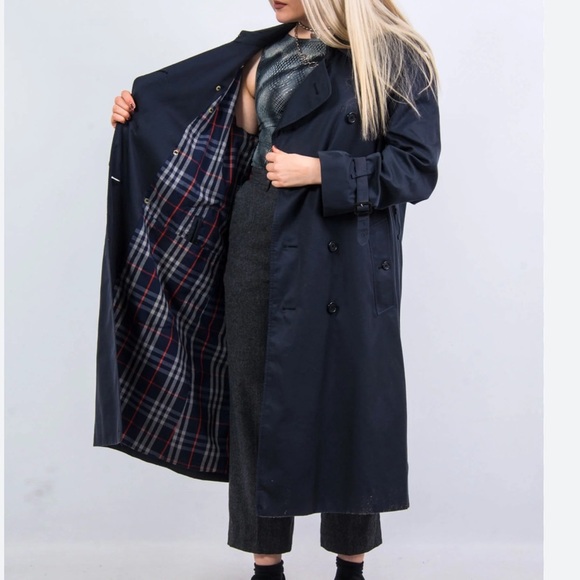 BURBERRY ⭐️vintage “waterloo heritage” trench coat